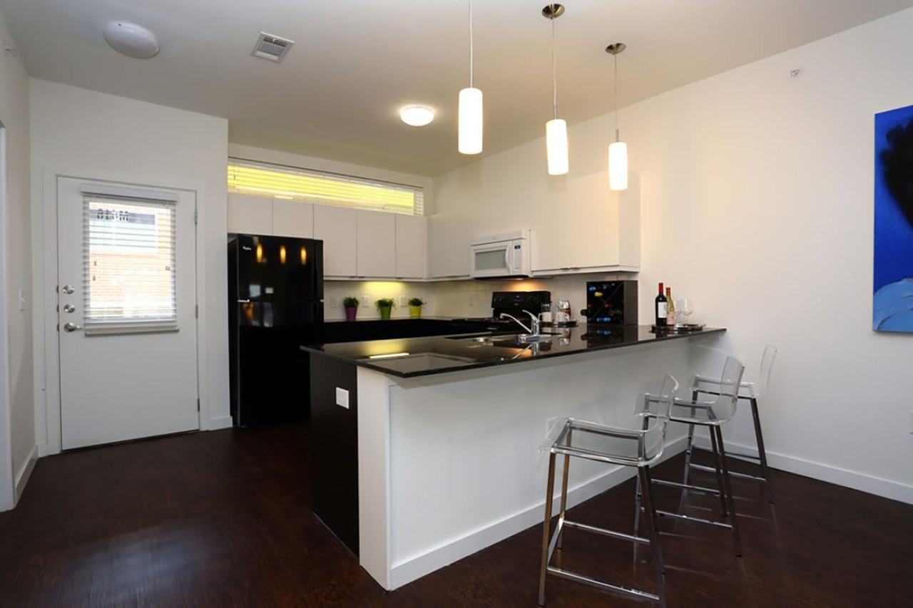 Mosaic Apartments - Photo 3 of 9