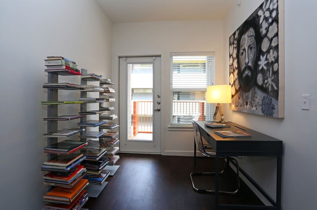 Mosaic Apartments - Photo 5 of 9