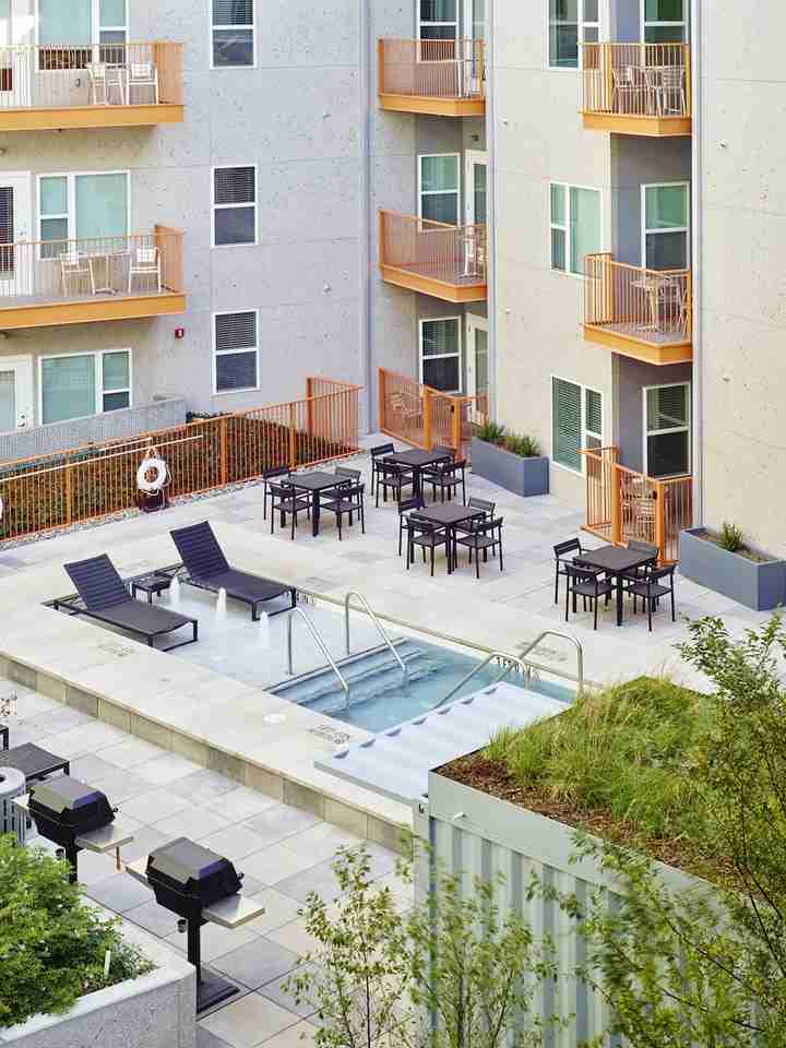 Mosaic Apartments - Photo 7 of 9