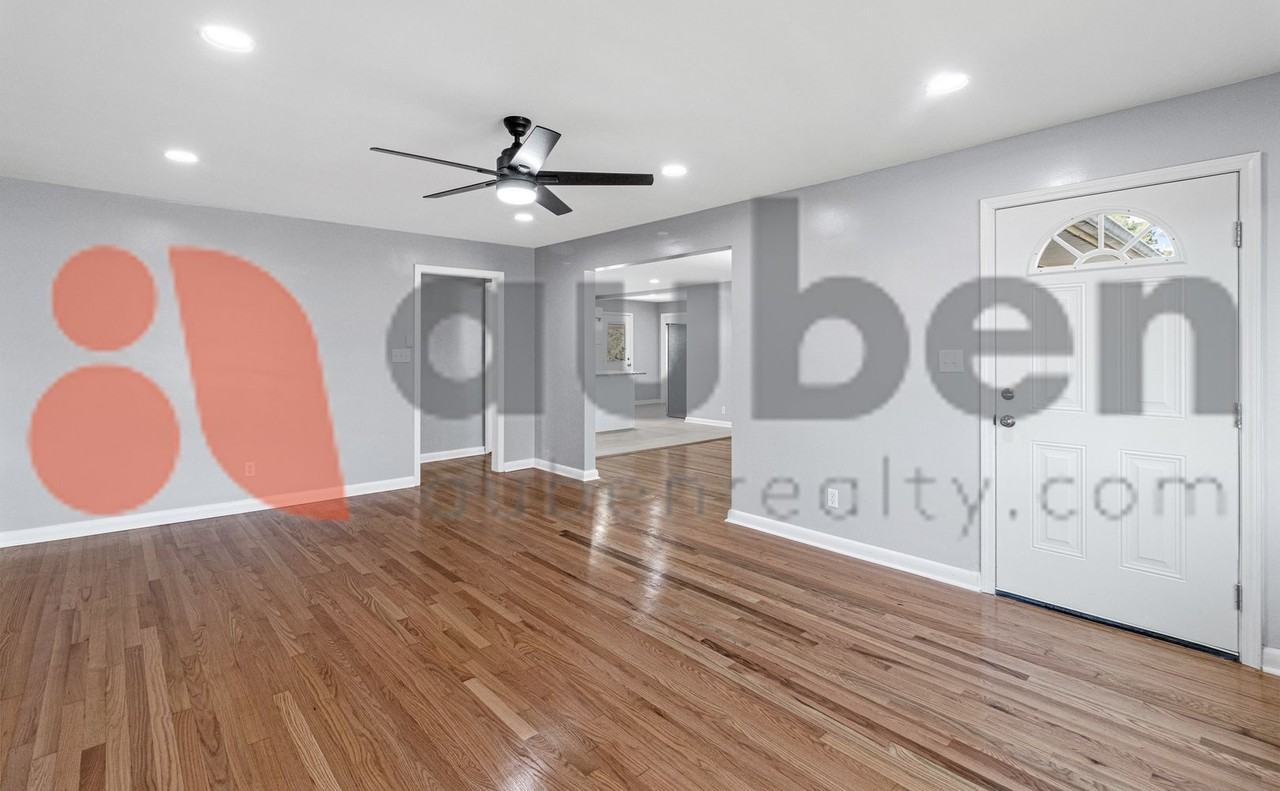 4430 Lilac Ln - Photo 5 of 29