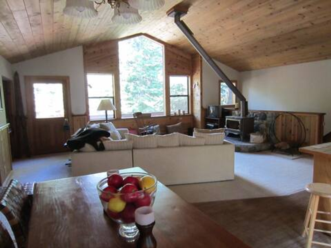 14379 Glacier View Dr - Photo 2 of 17