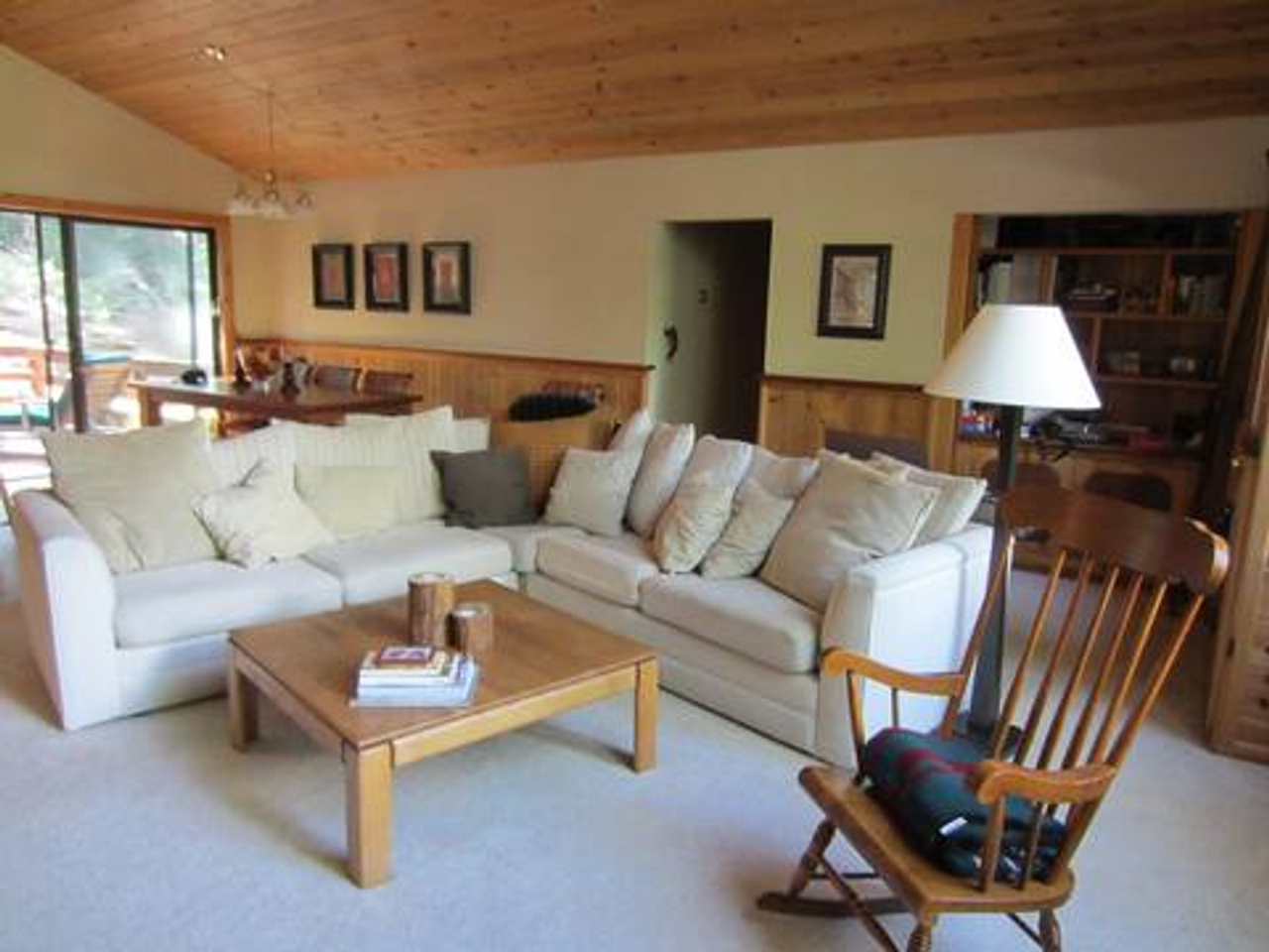 14379 Glacier View Dr - Photo 3 of 17