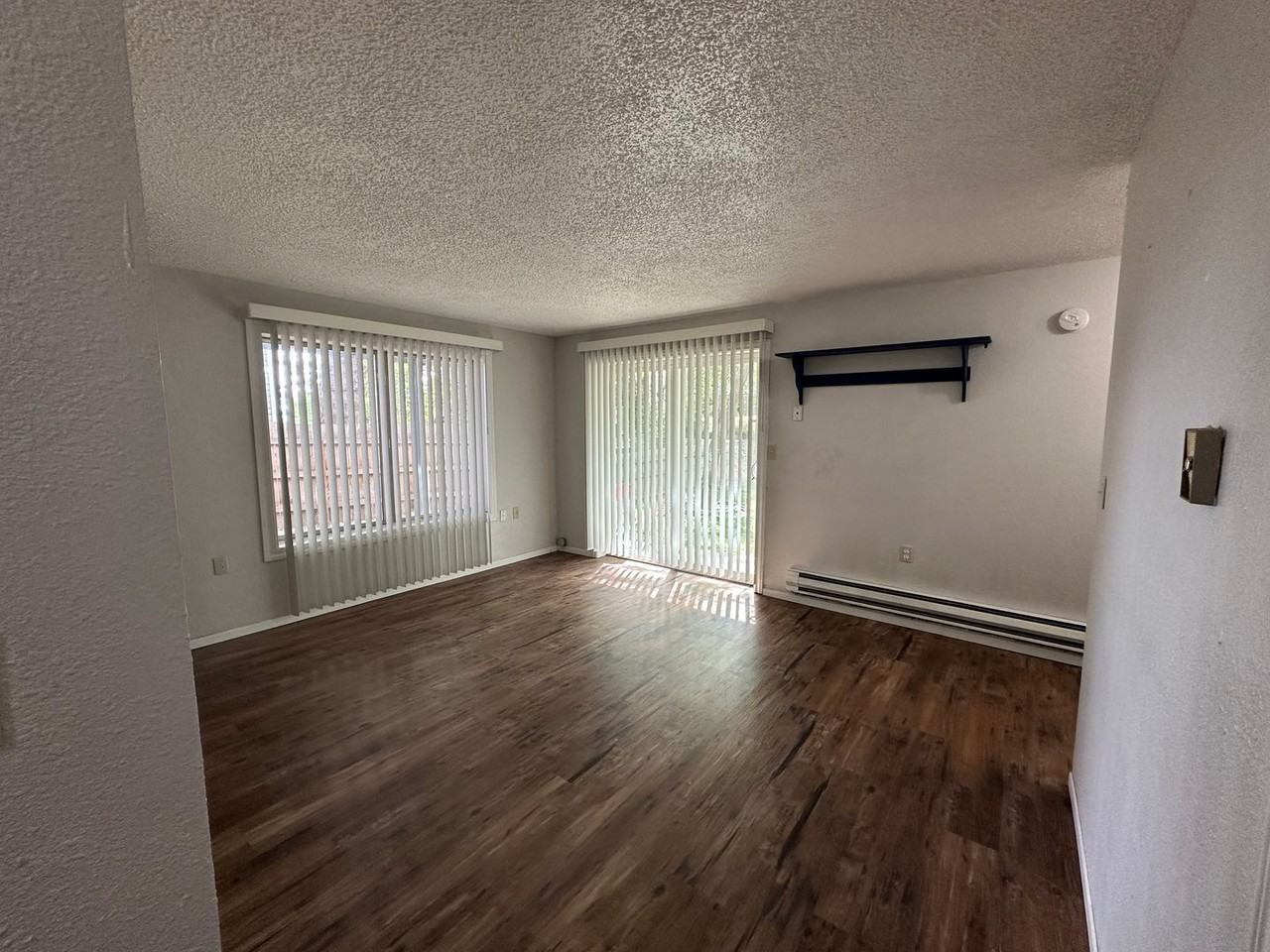 617 1/2 Nw 3rd St - Photo 3 of 8