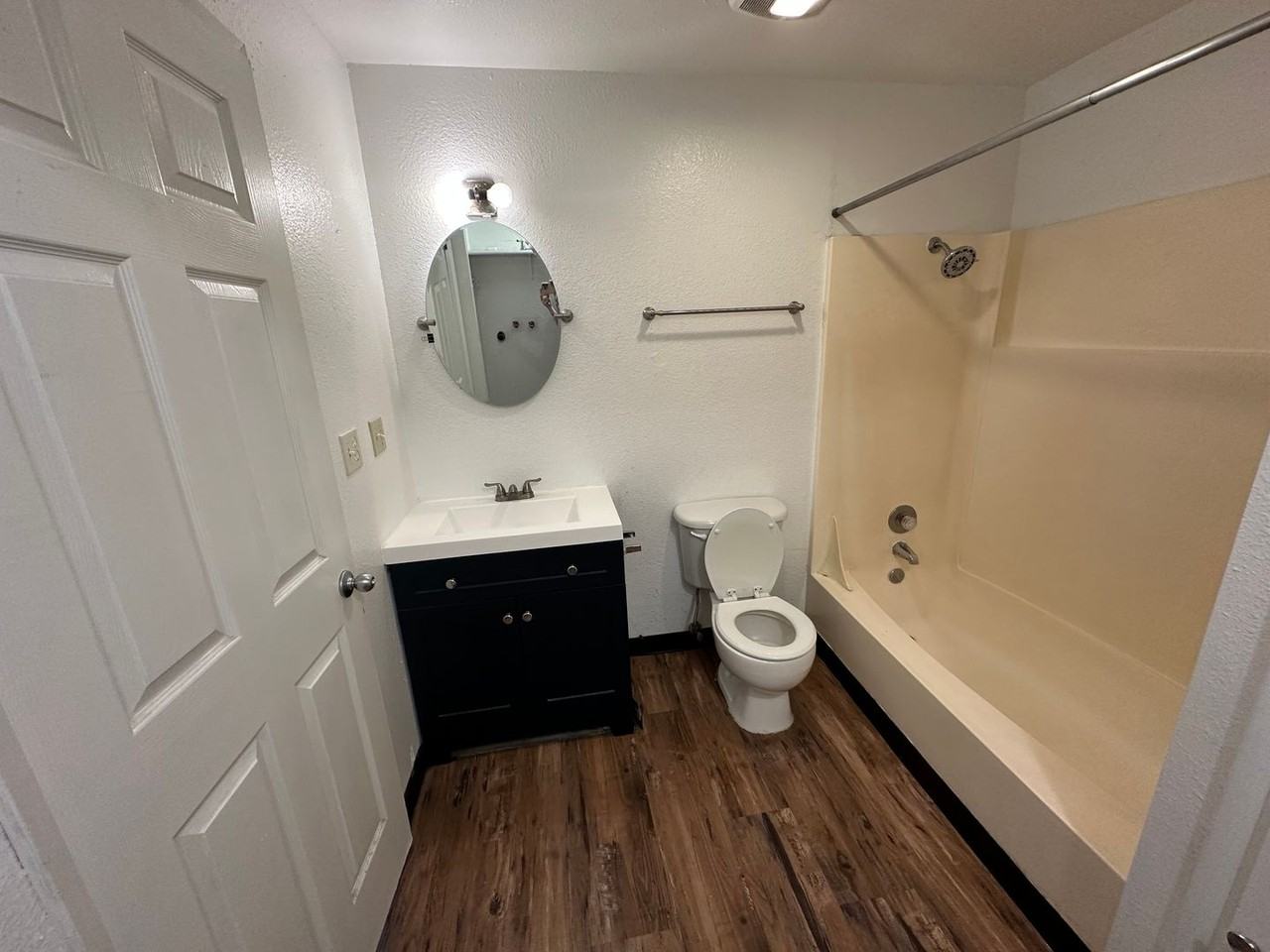 617 1/2 Nw 3rd St - Photo 5 of 8