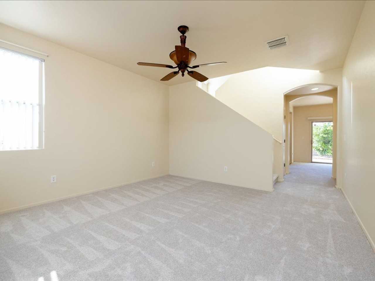 1602 W Blue Horizon St - Photo 3 of 33