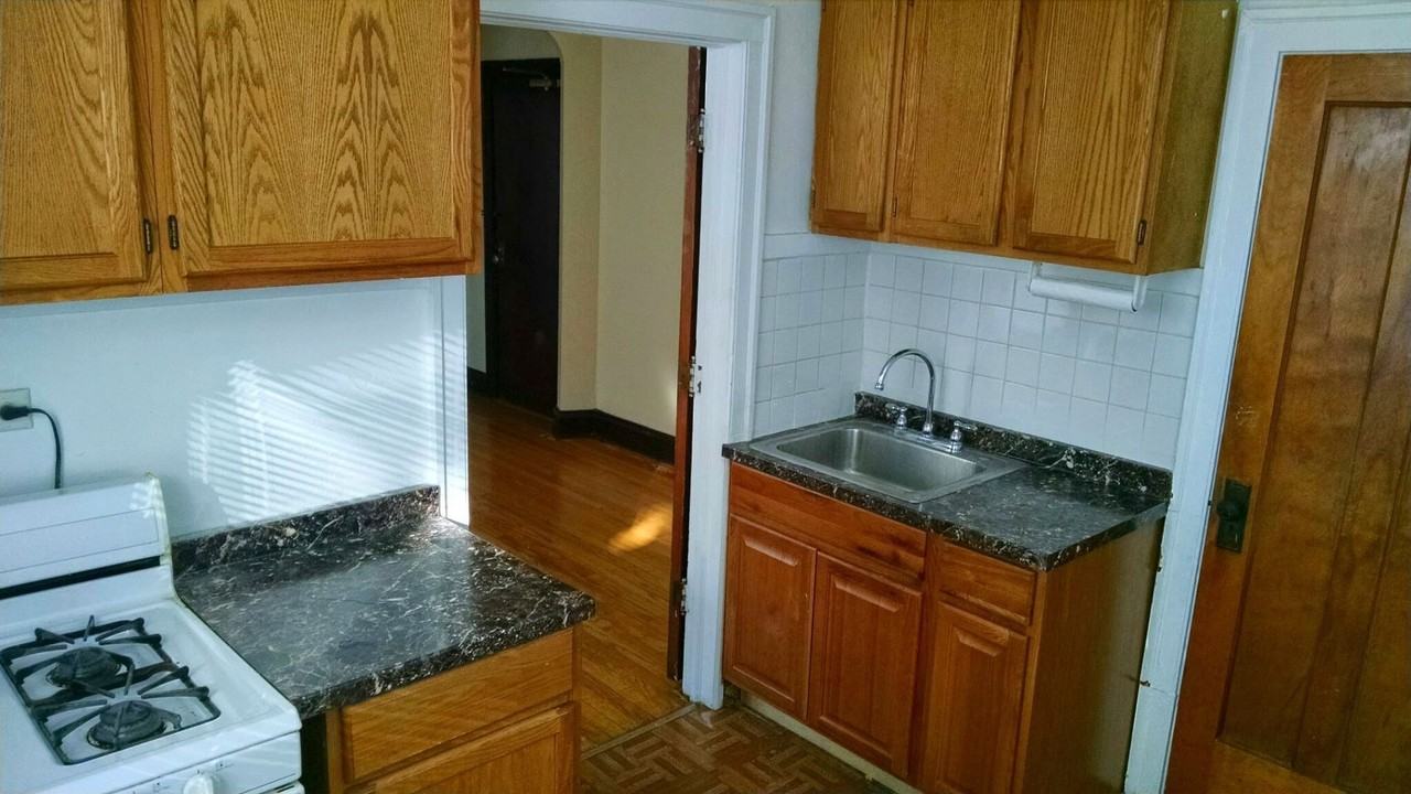 4850 W Henderson St #1N - Photo 4 of 7