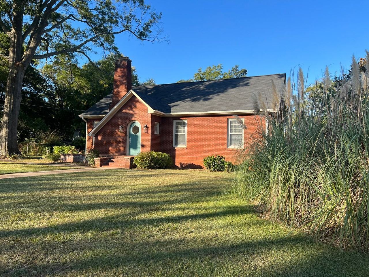 321 E Montgomery St - Photo 2 of 44