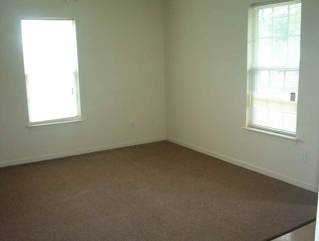 104 Ida Acres - Photo 7 of 10