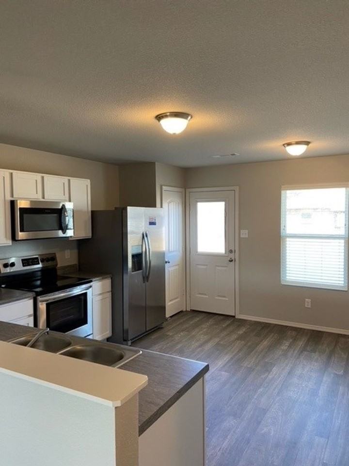 1730 Raden St - Photo 6 of 20