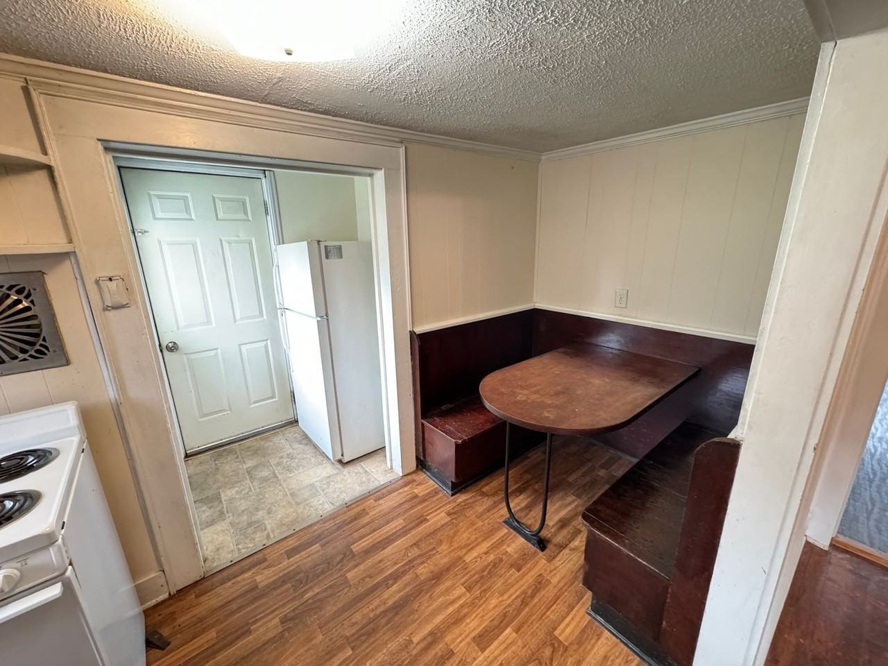 805 Alma Ave - Photo 5 of 12