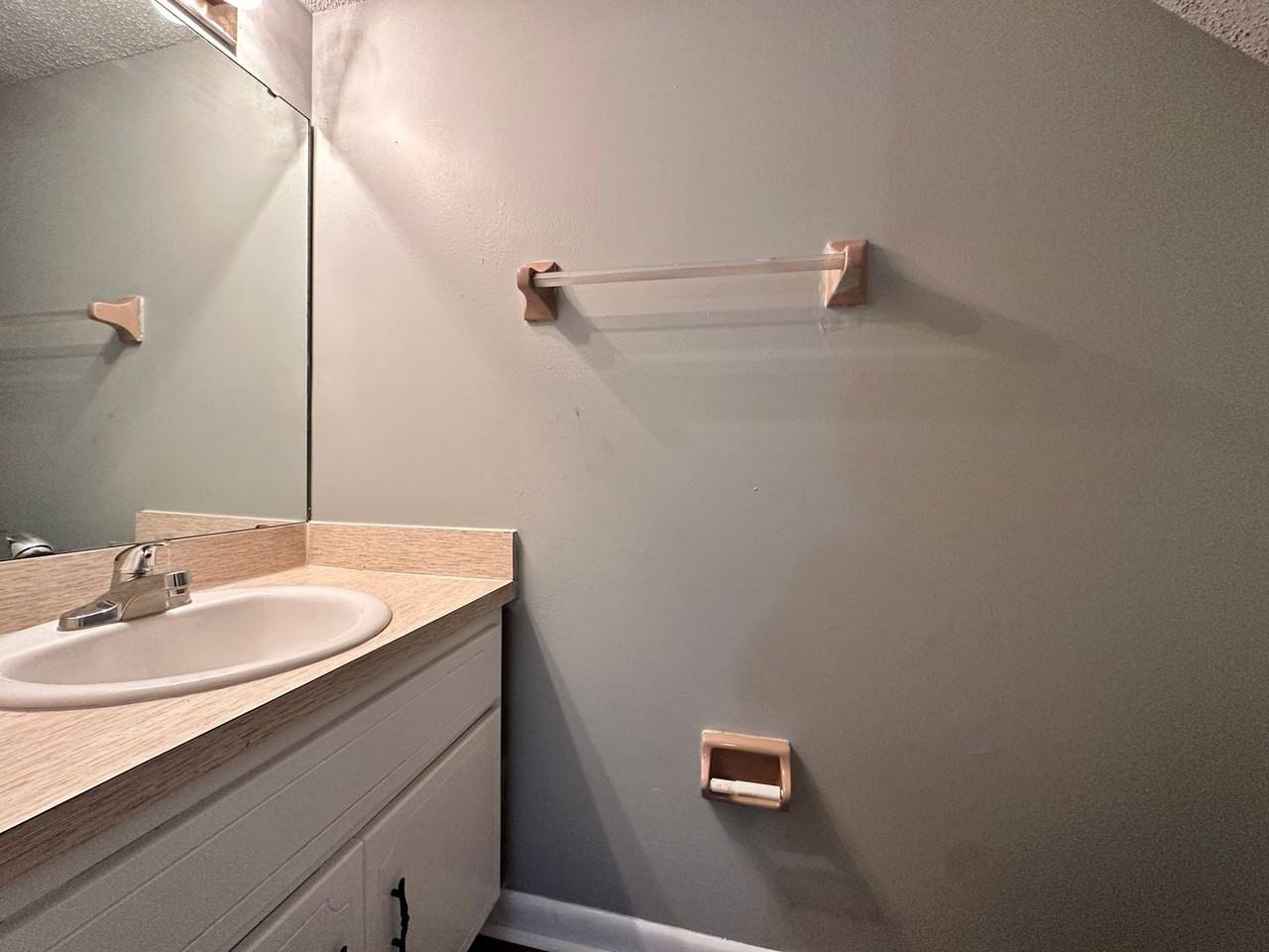 4443 Windergate Dr - Photo 5 of 12