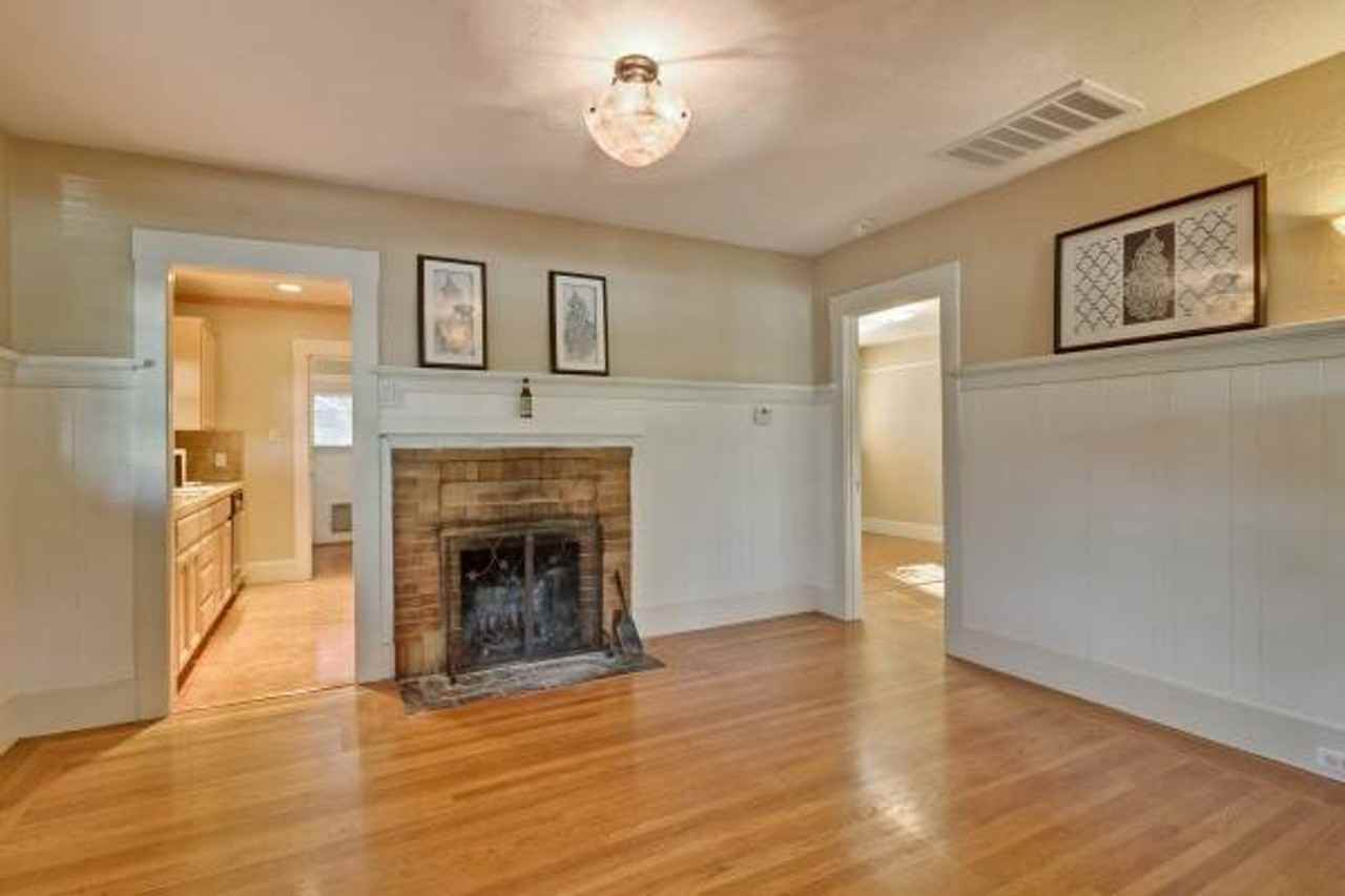 168 Webster St - Photo 3 of 10