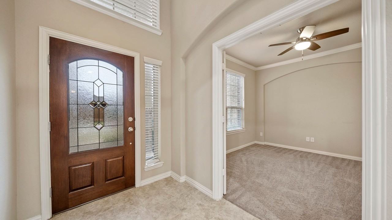 16217 White Rock Blvd - Photo 6 of 46