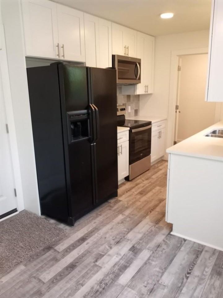 1261 S Plaza Ave - Photo 2 of 12