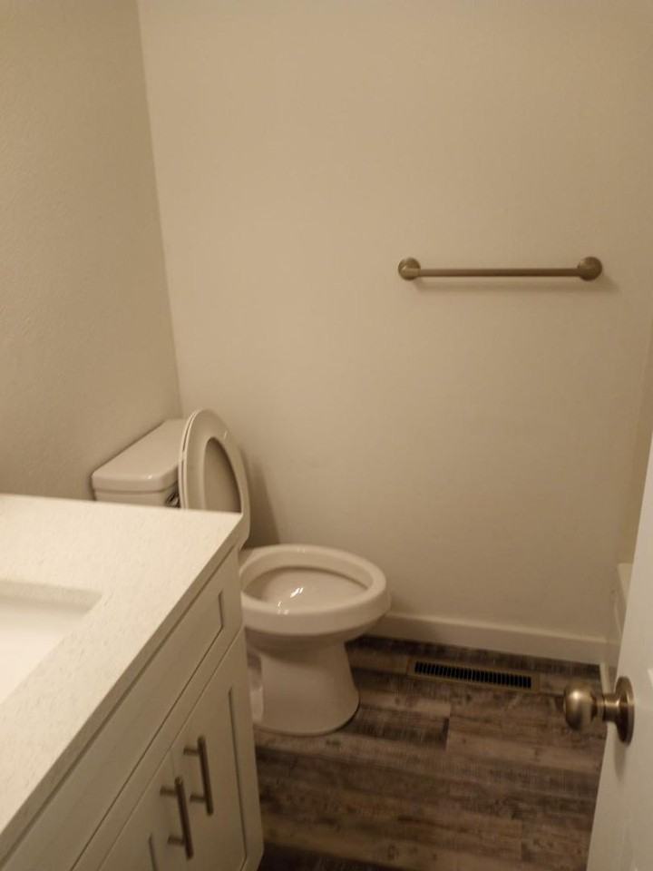 1261 S Plaza Ave - Photo 5 of 12