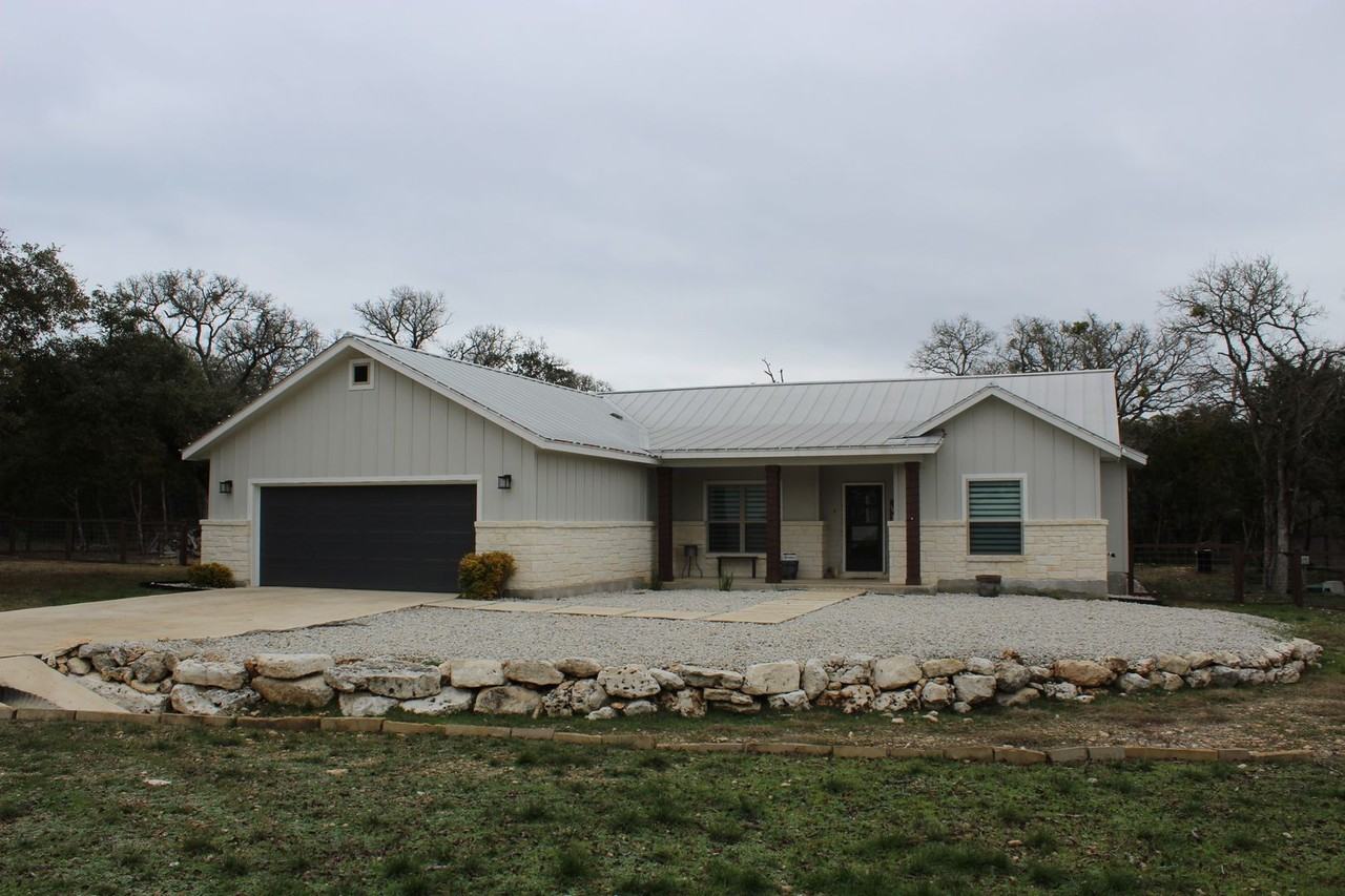 424 Lets Roll Dr - Photo 2 of 17