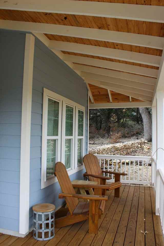 252 Stallion Springs Dr - Photo 3 of 11