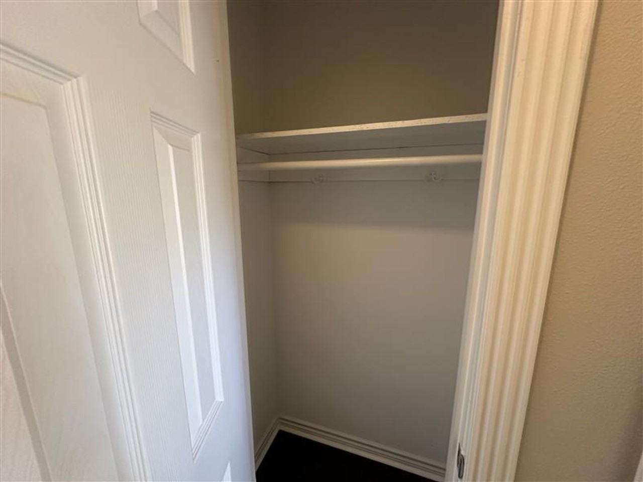 3966 Mcdonald Rd - Photo 3 of 25