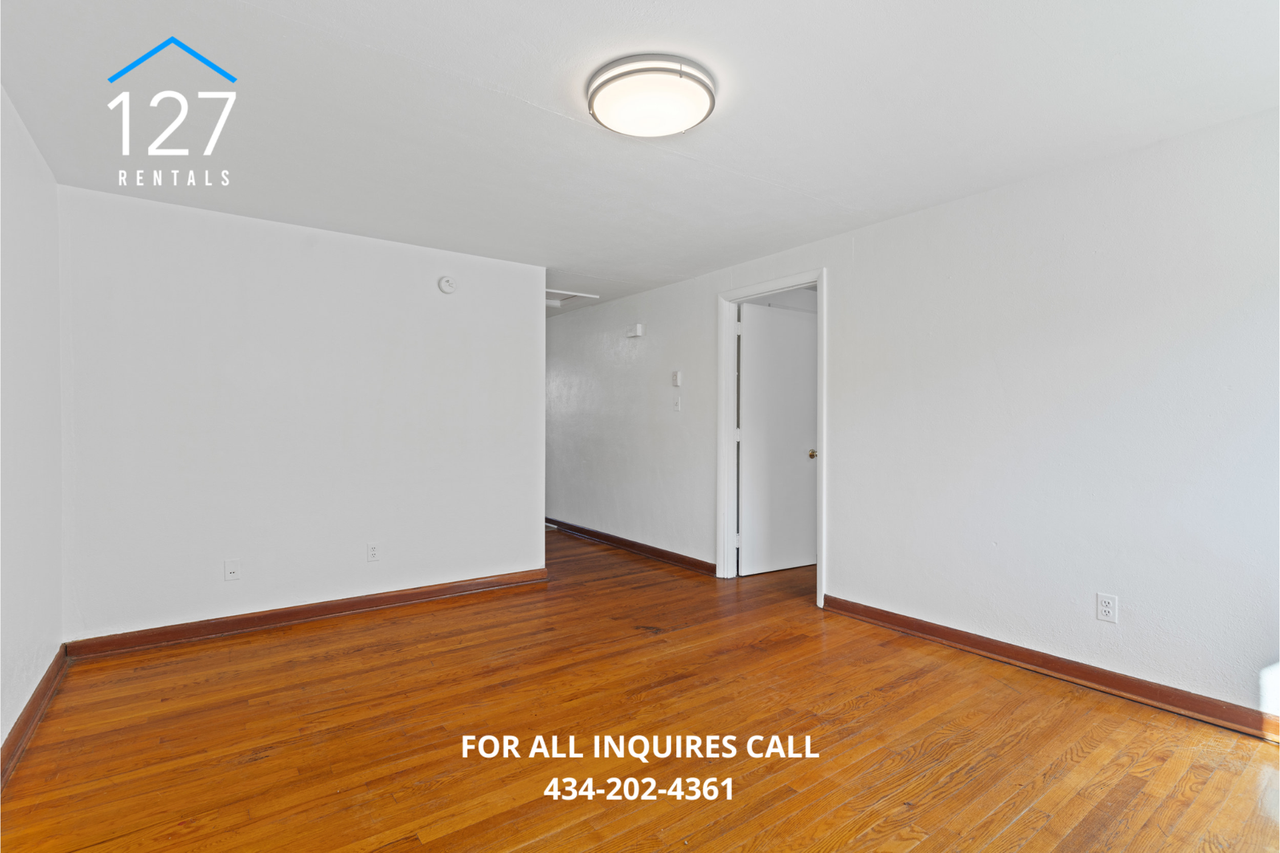 4710 Greenwood - Photo 3 of 14