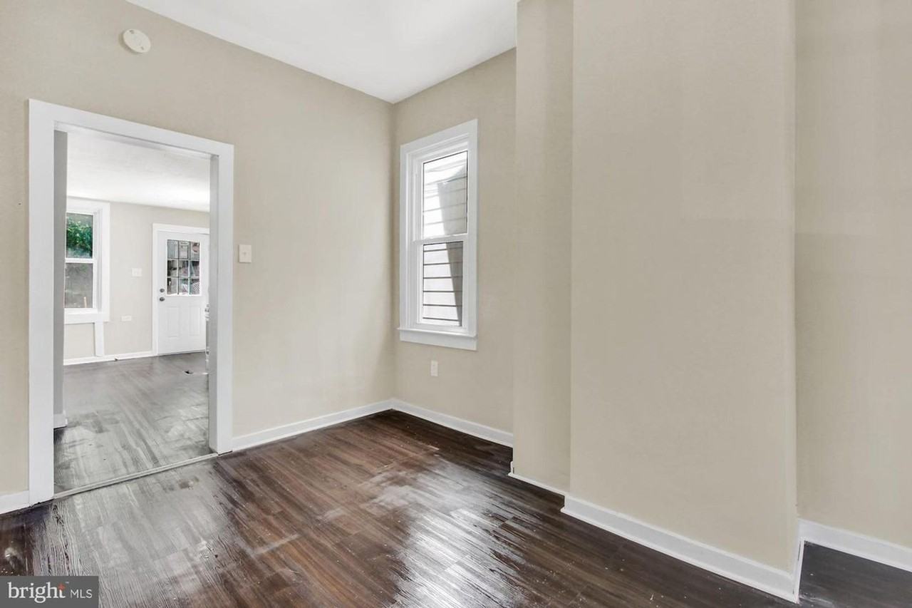 2369 Canby St - Photo 2 of 25