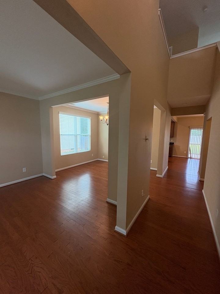 204 Quartermaster Dr - Photo 3 of 31