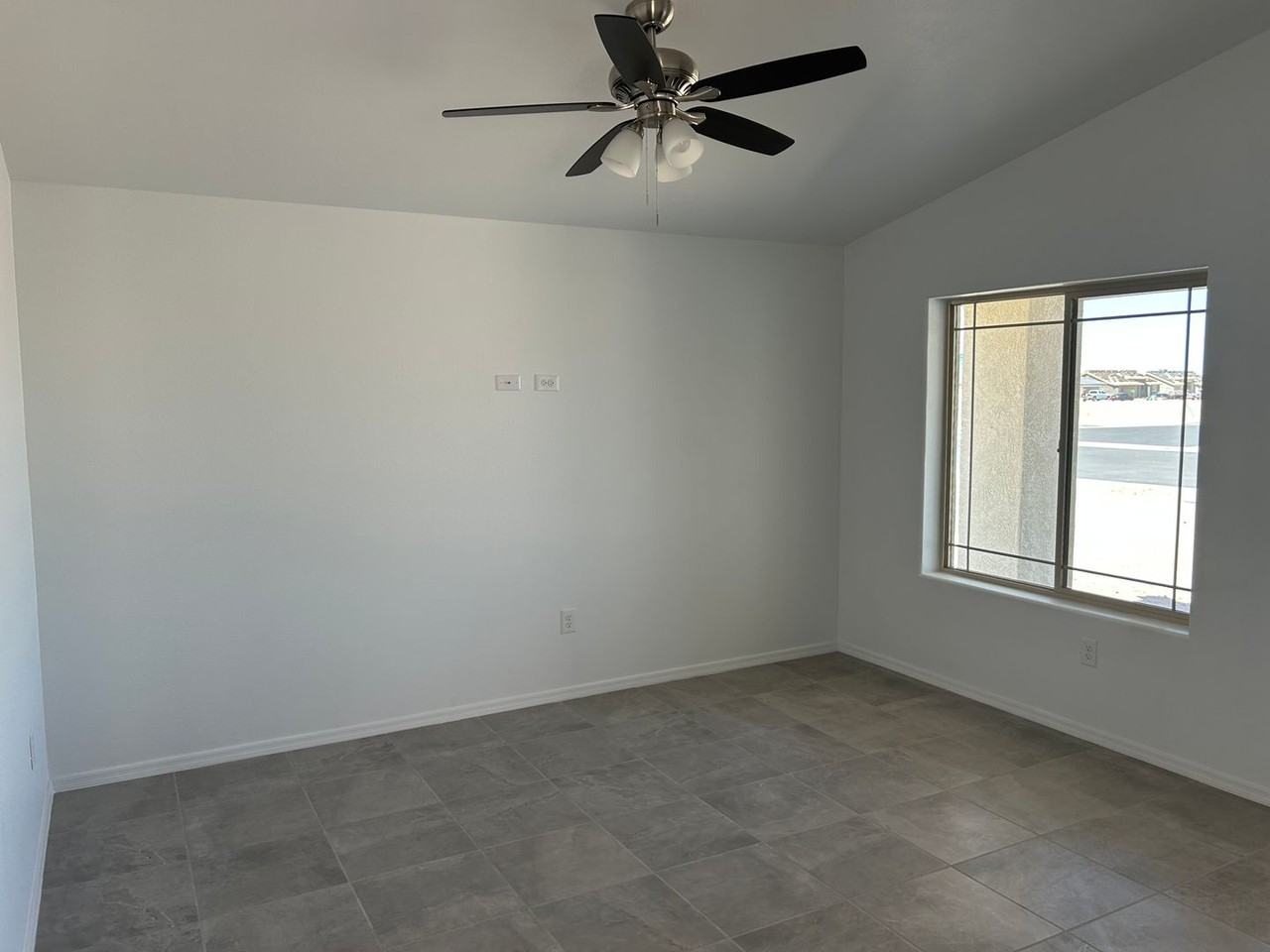 12627 S Prescott Rd - Photo 4 of 10