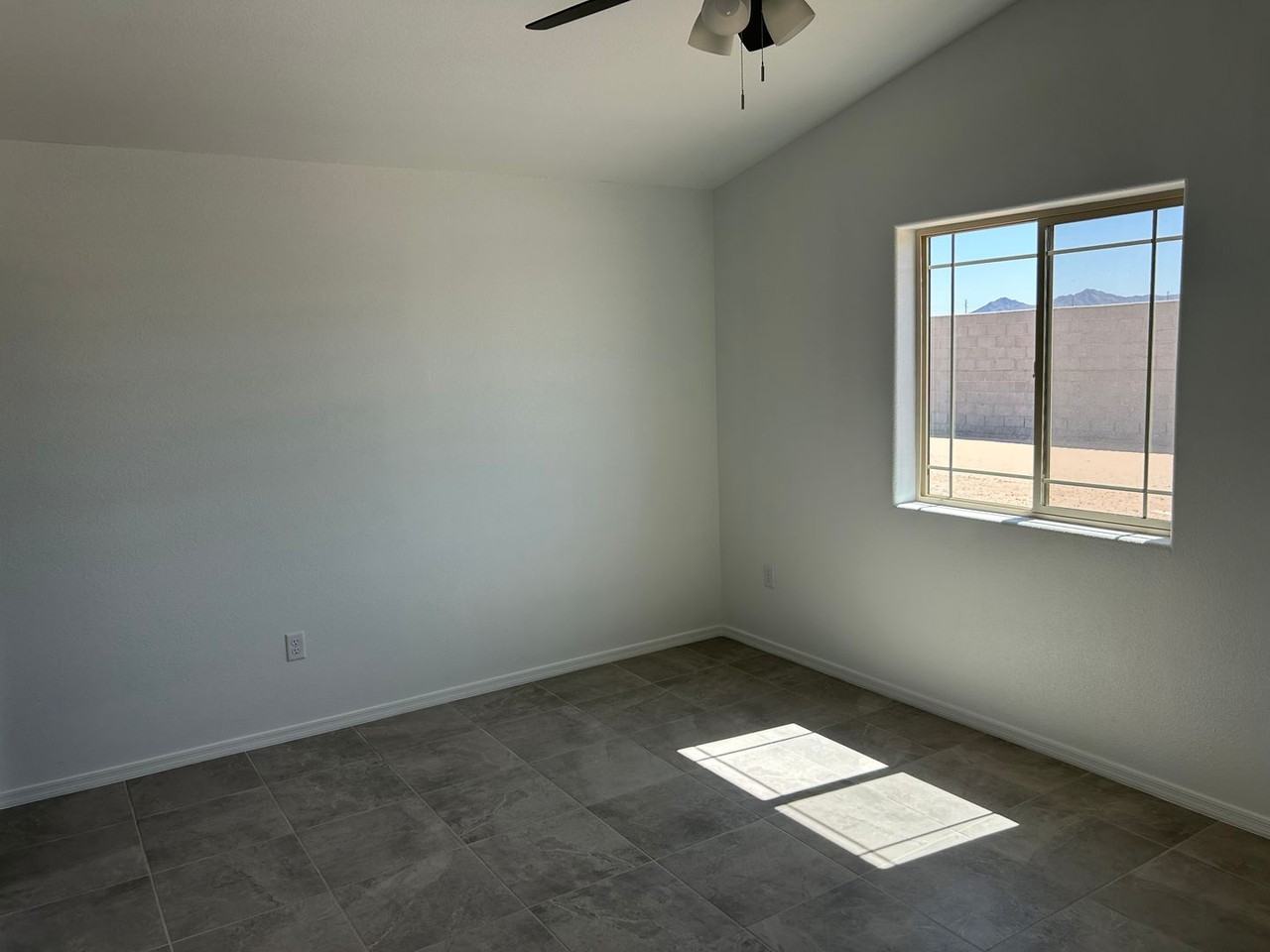12627 S Prescott Rd - Photo 5 of 10