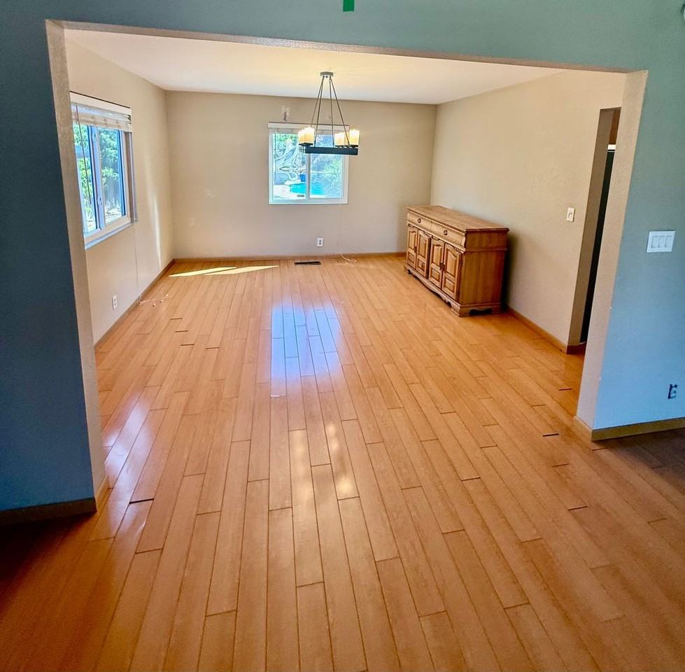 101 Mt Whitney Way - Photo 5 of 22