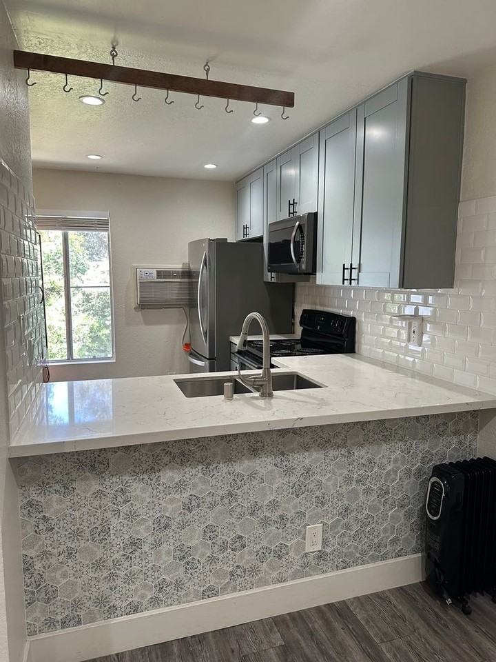 7500 Parkway Dr #200 - Photo 5 of 17