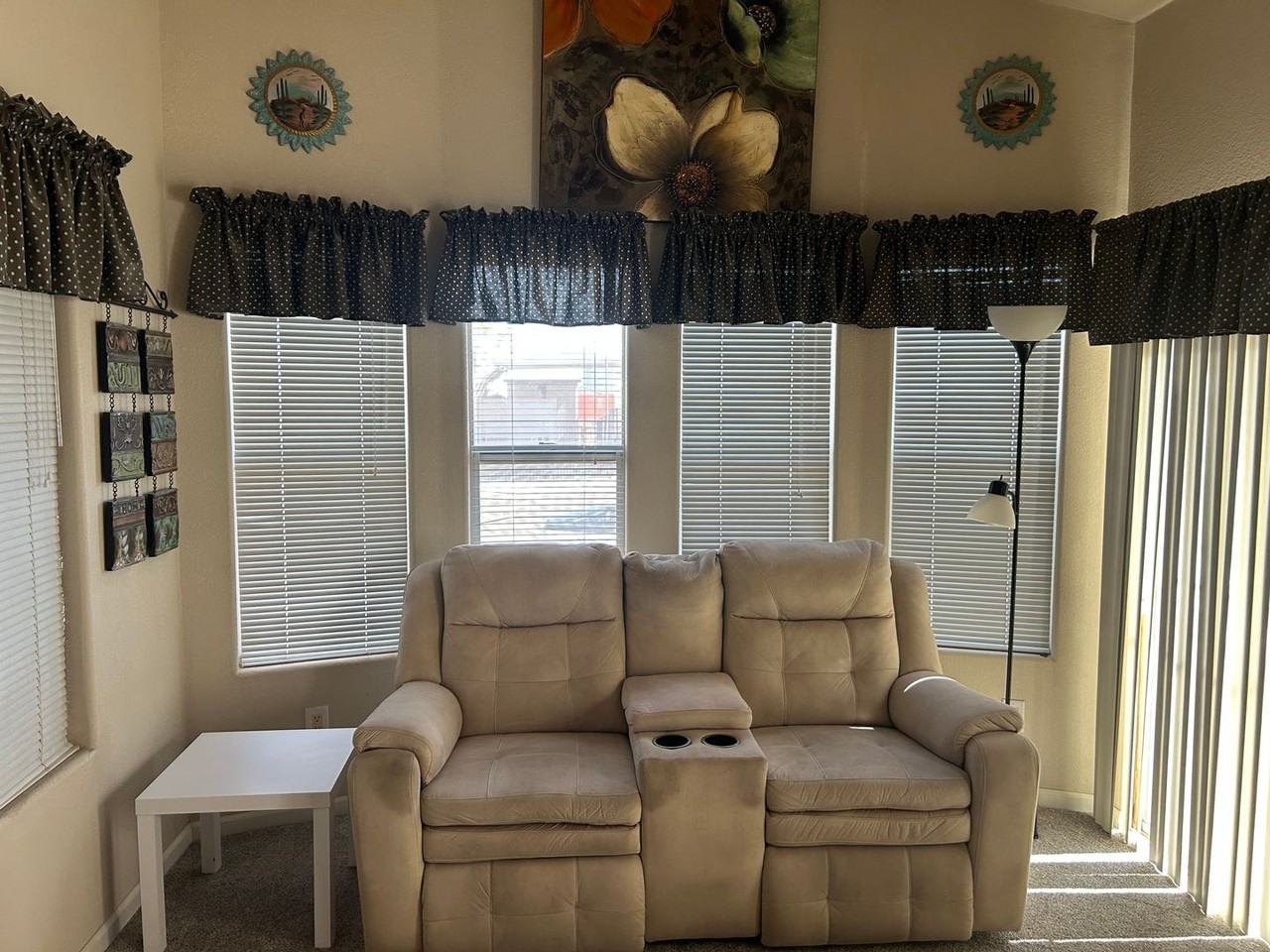 10339 E 29th St - Photo 2 of 6