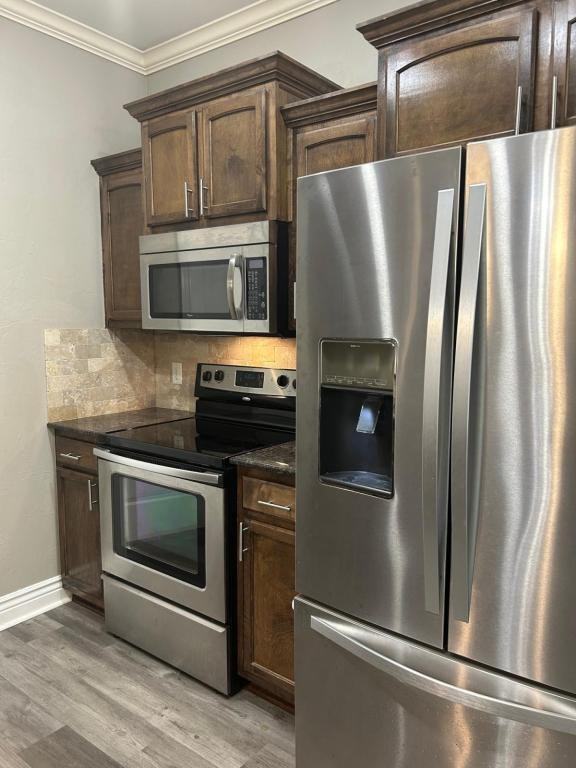 5701 Valor Ave - Photo 5 of 22