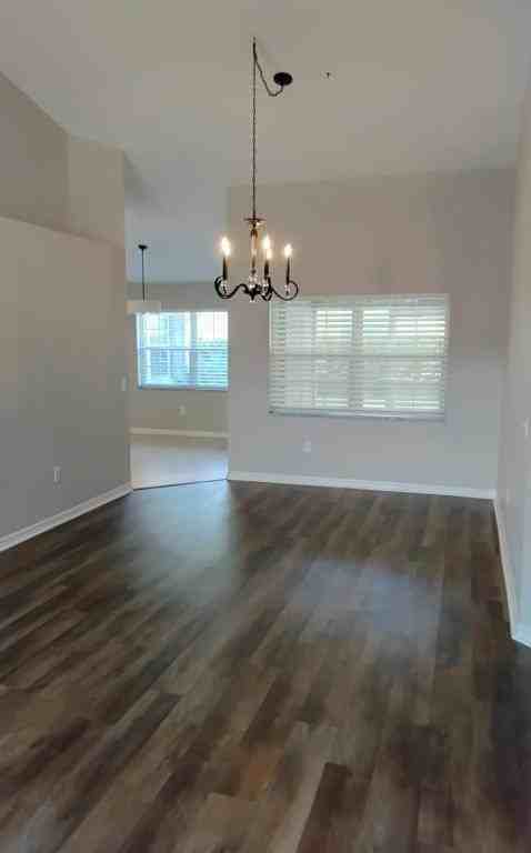 3909 Se 8th St - Photo 5 of 10