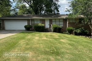 featured image of 957 Hickory Cir
