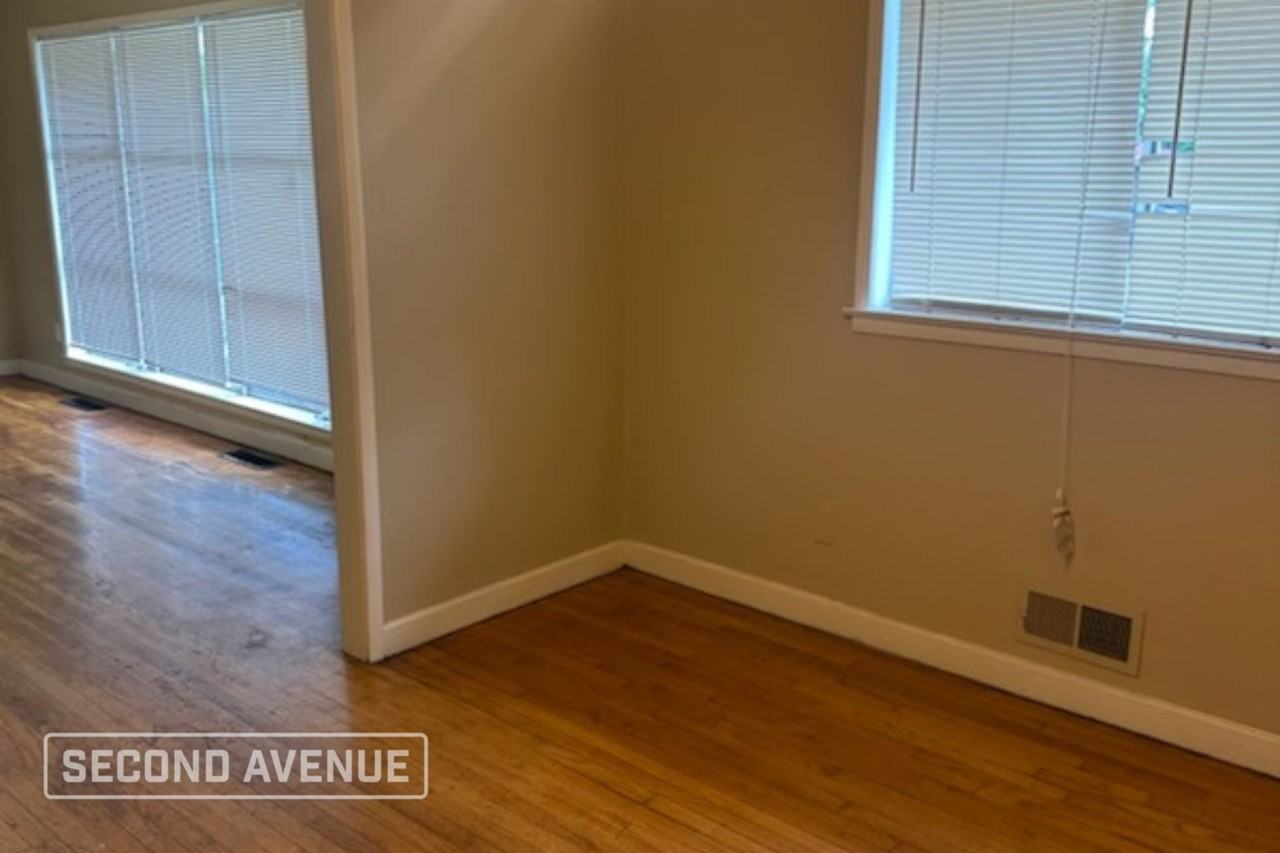 957 Hickory Cir - Photo 5 of 19