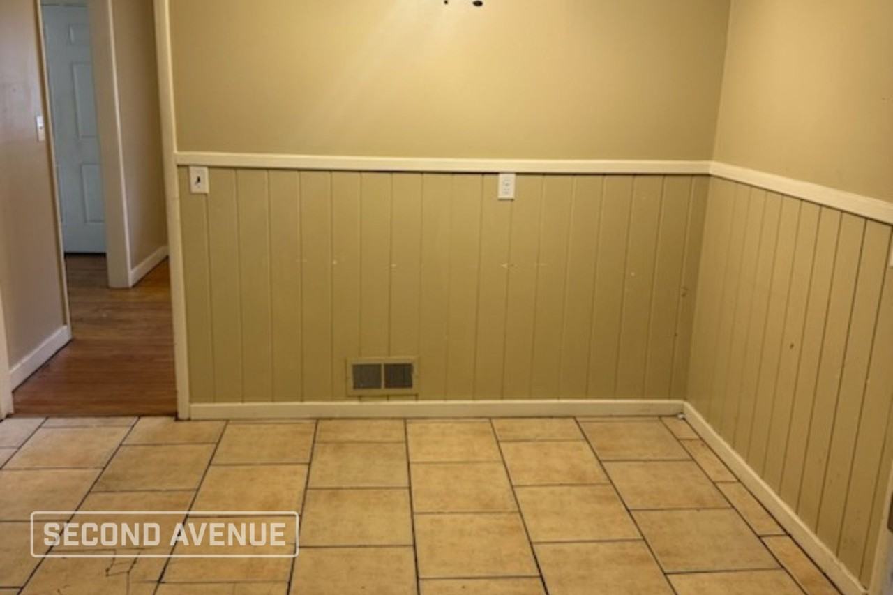 957 Hickory Cir - Photo 6 of 19