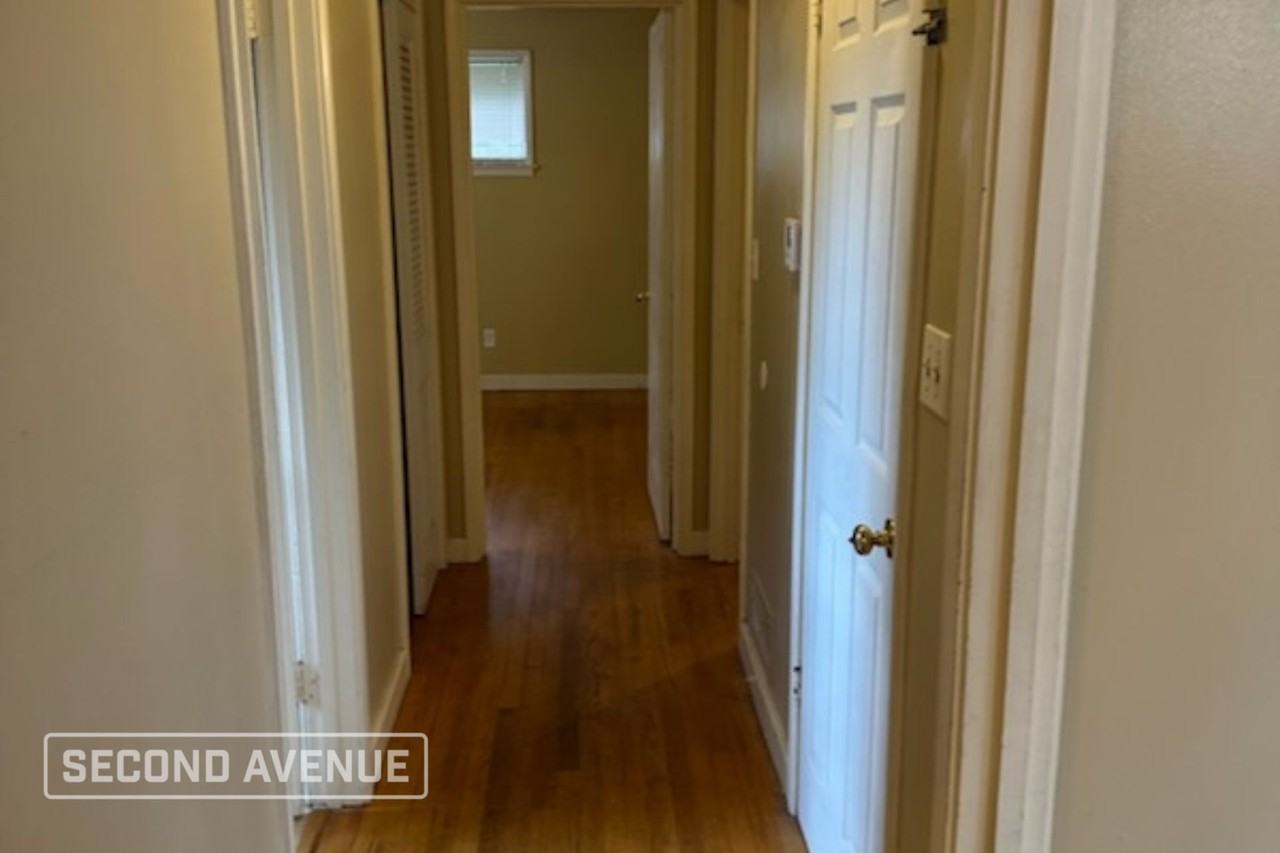 957 Hickory Cir - Photo 7 of 19