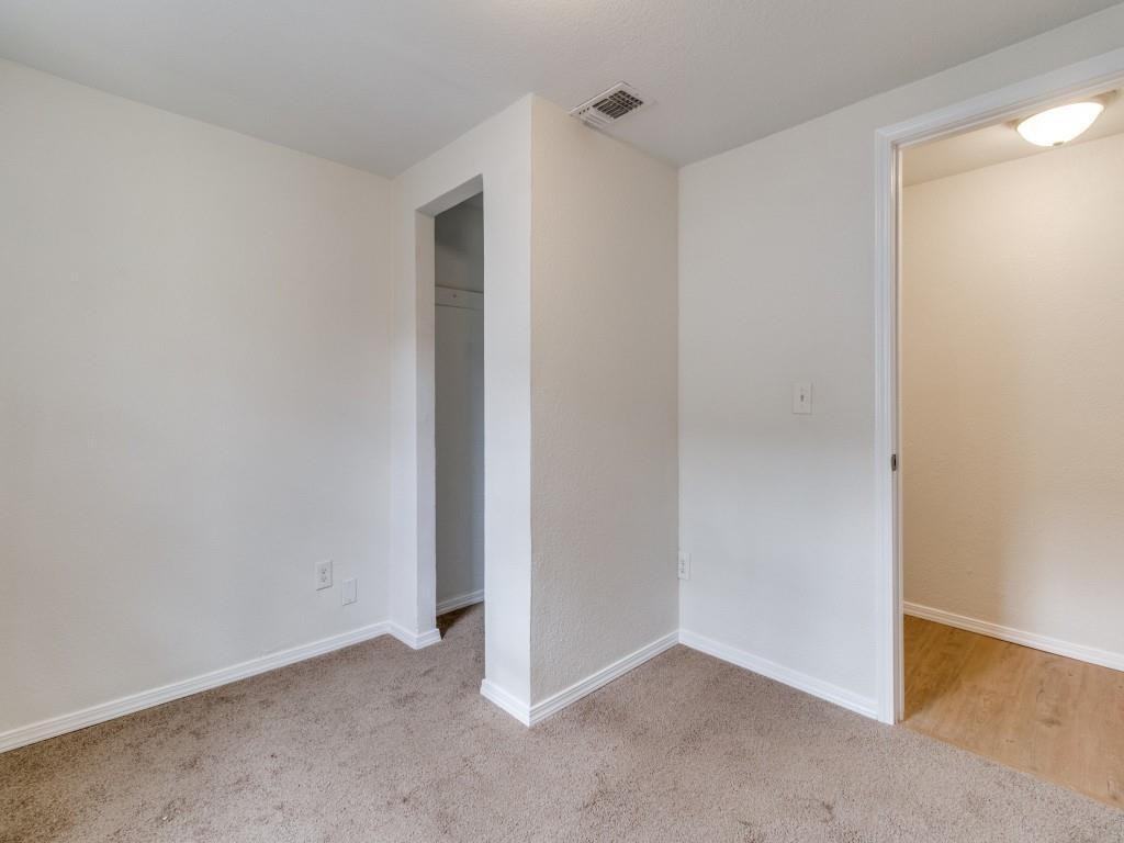 923 S First St - Photo 2 of 12
