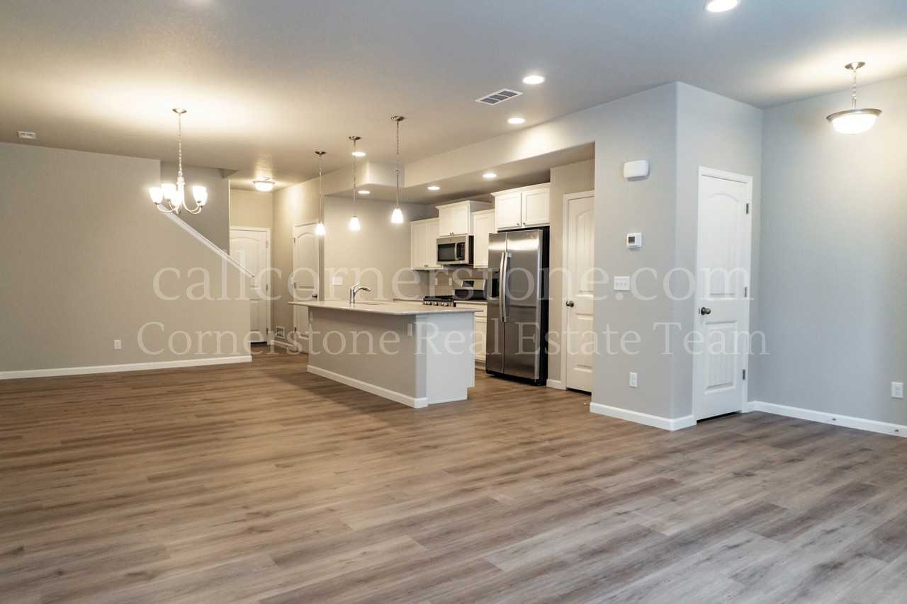 6045 White Wolf Pt - Photo 4 of 27