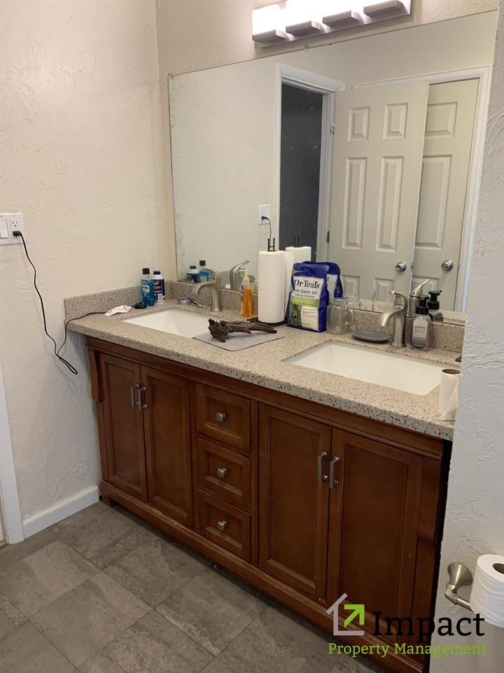 2619 Weir Ave #C - Photo 3 of 14