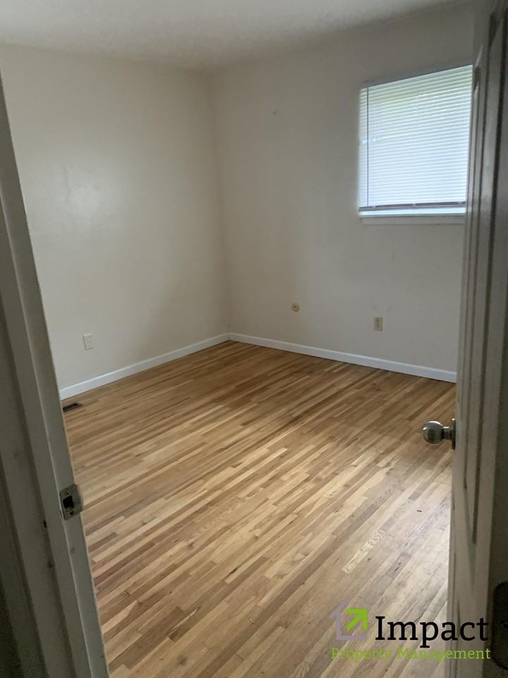 2619 Weir Ave #C - Photo 5 of 14