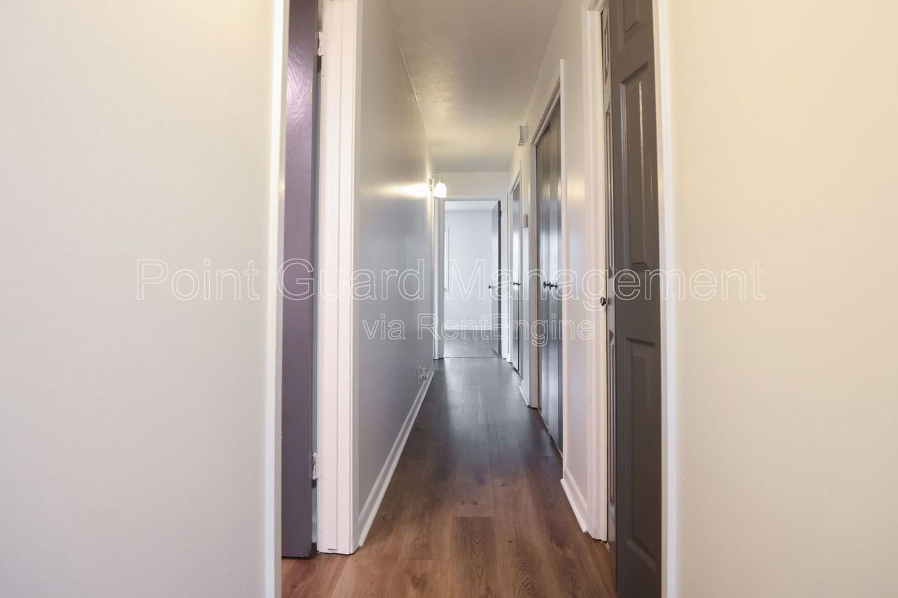 2708 N 75th St #23 - Photo 5 of 21