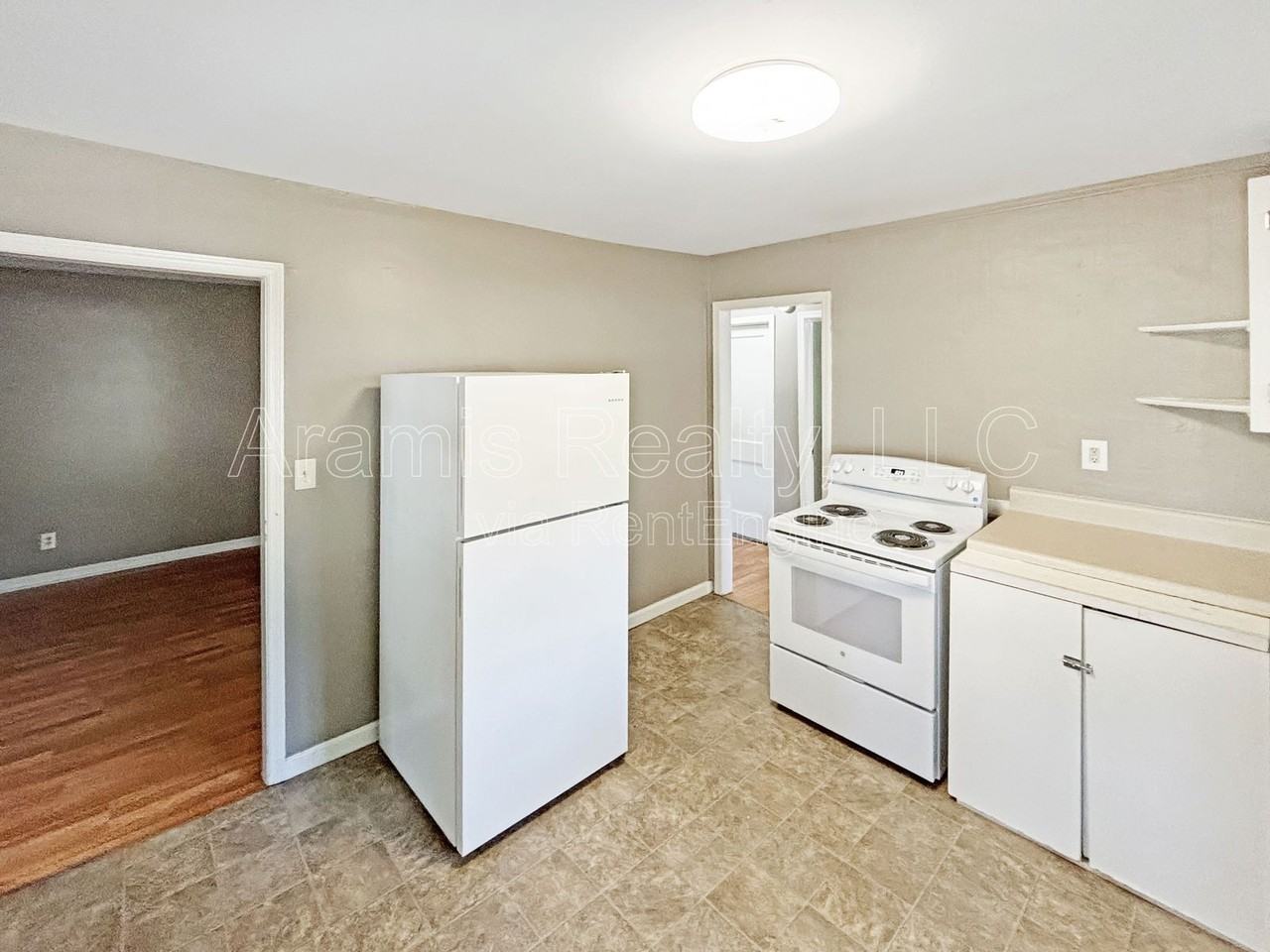 394 Allgood Rd Ne - Photo 2 of 8