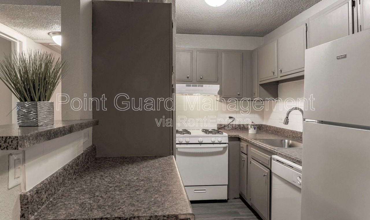 4646 S Fulton Ave #225 - Photo 4 of 19