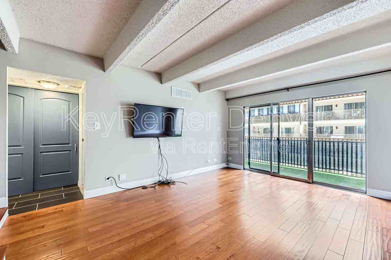 8060 E Girard Ave #605 - Photo 3 of 12