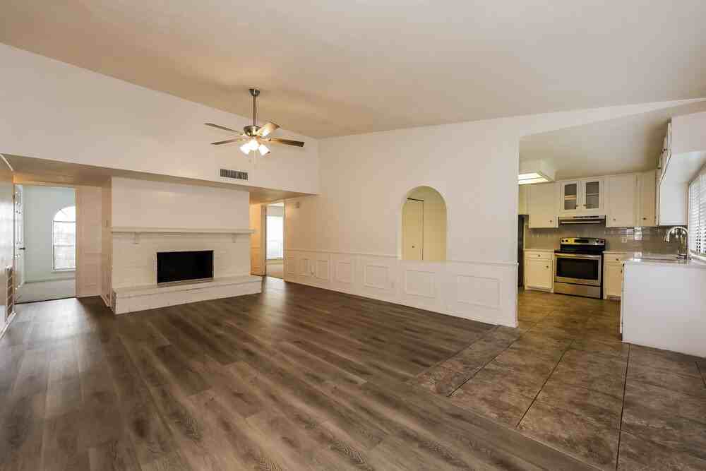 2117 Blue Ridge Trl - Photo 4 of 16