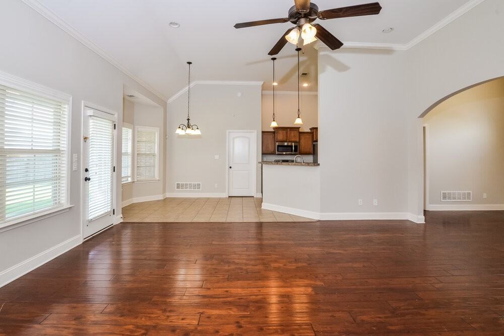 2647 Champion Hills Dr - Photo 5 of 18