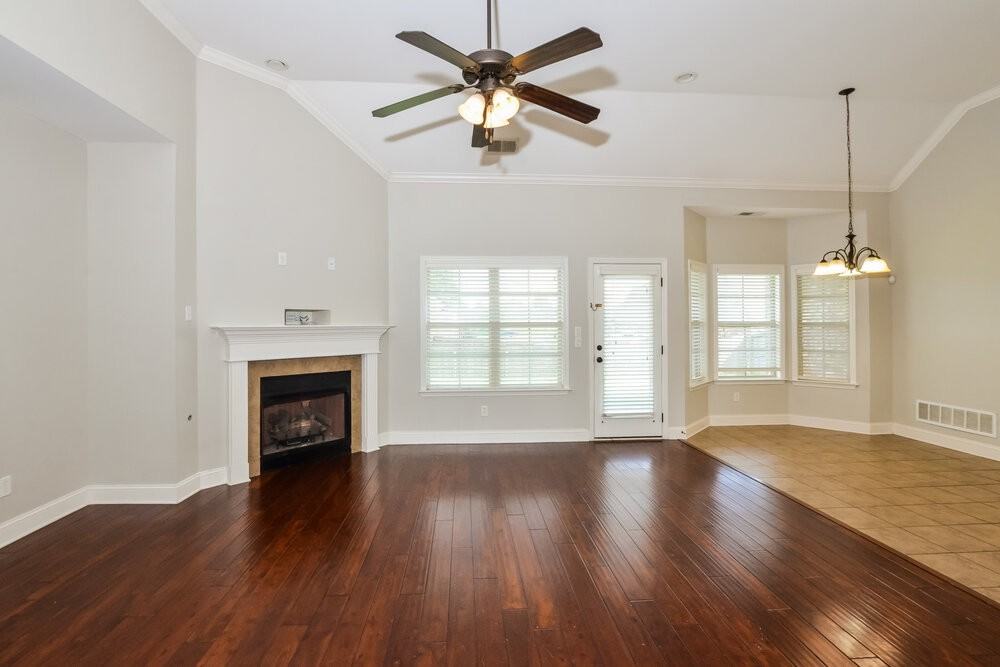 2647 Champion Hills Dr - Photo 6 of 18