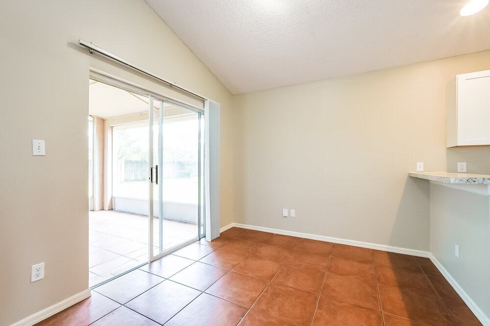 1199 Twin Rivers Blvd - Photo 6 of 16