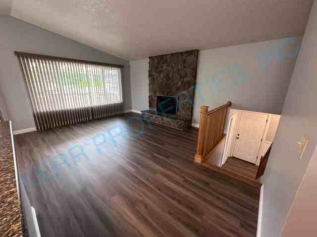 23010 Se Naomi Ct - Photo 5 of 32