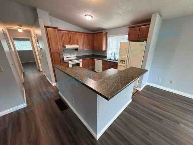 23010 Se Naomi Ct - Photo 7 of 32